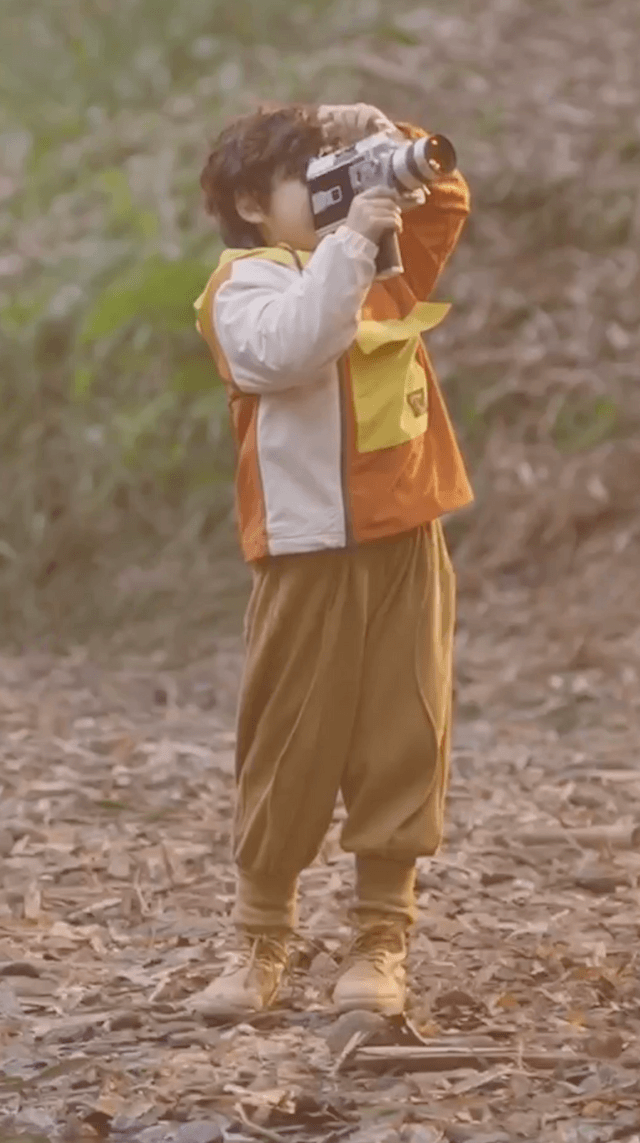 Dir. Qin Qin